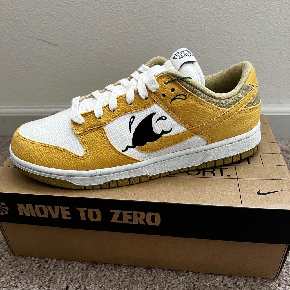 Nike Dunk Low Size 9
